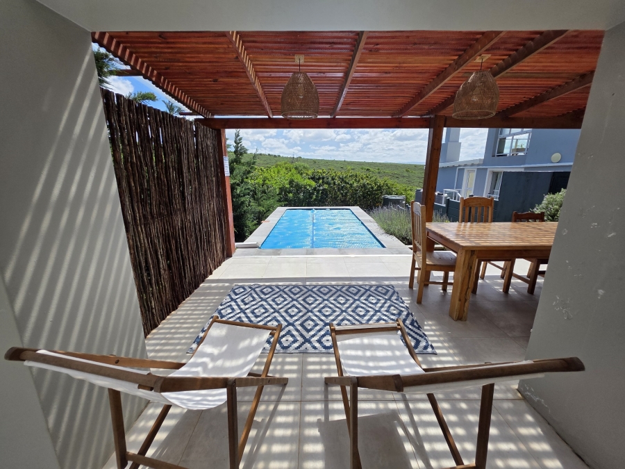 2 Bedroom Property for Sale in Wavecrest Eastern Cape